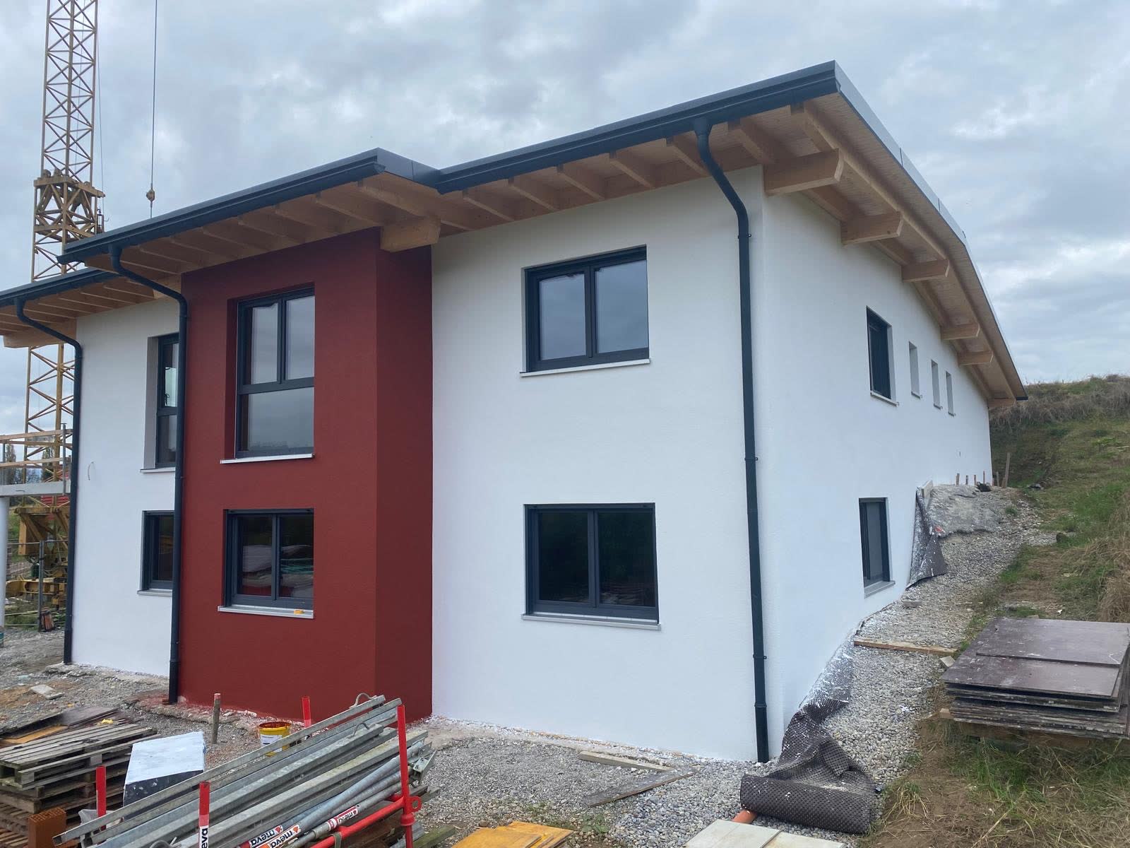 Fassade Neubau – LAMA Trockenbau Referenz